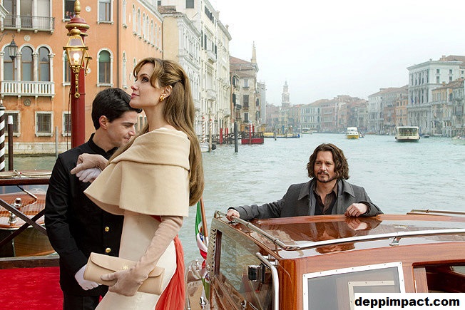 Alur Cerita The Tourist, Aksi Johnny Depp Menyamar Menjadi Turis